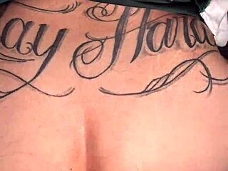 gave my bareback pussy to nerd friend as christmas gift let him creampie inside 😍🍆💦