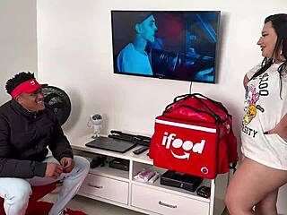 i uh lost my wallet on purpose... hot delivery guy i paid with my tight ass bareback!!