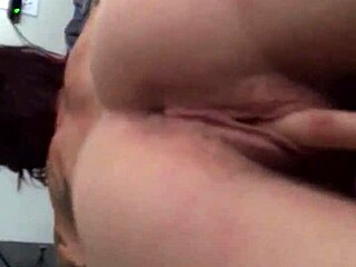 b sis shakes her perfect booty till cum explosion