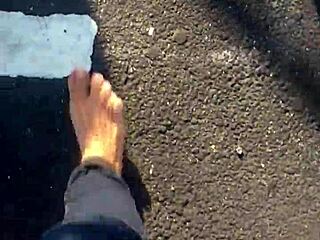 her dirty calloused bare soles need worship 😍