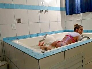 loira gostosa wants my cock in her shaved ass uhmm