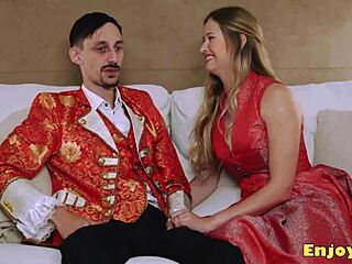 blonde big ass tits babe licks shaves pussy sucks cock hard