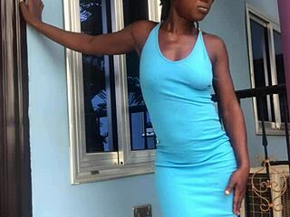 Crazy bitch shakes ass wildly on outdoor balcony