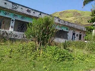 invading xuxa's abandoned house for wild anal fuck?