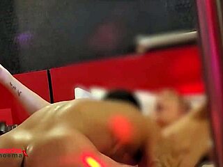 Quer comer essa casada loira com o cuckold olhando?