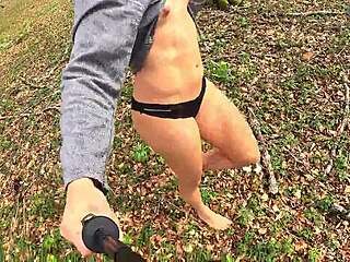 i hike naked shaking ass in woods
