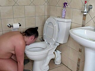 bbw slave commands you lick toilet clean before cum countdown outdoors