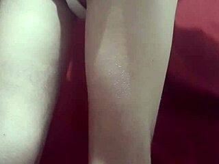 safada pet wriggles ass pussy solo after oily massage