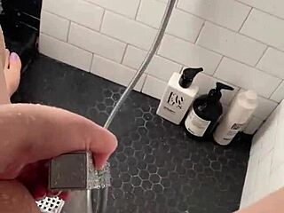 Saudi teen stepsis showers masturbate squirt los angeles