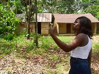 Local ebony milf fucks African boyfriend outdoors rough