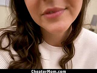 Stedøns bonerpille-mixup fører til vild stemoder-knul-fest.