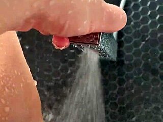 Saudi teen stepsis showers masturbate squirt los angeles