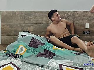 hermanastra ur so horny my girlfriend right here lets ride cowgirl together