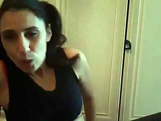 mature italian milf teases with her smelly feet in a fetish foot play session