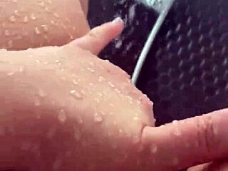 Saudi teen stepsis showers masturbate squirt los angeles