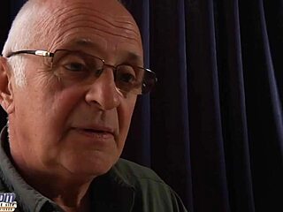 Grandpa's young 18yo seductress deepthroats then swallows after hard fuck