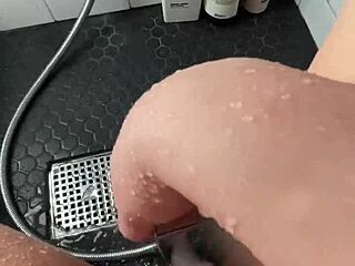 Saudi teen stepsis showers masturbate squirt los angeles