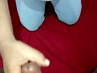 เซ็กส์โฮมเมดครั้งแรกของเธอ นมแน่นๆ ธรรมชาติ