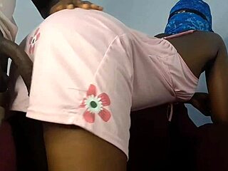 enmascarada's big natural tits n ass got me cummin hard whoa