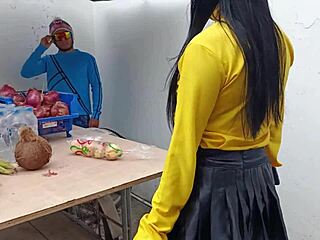 Salesman pounds curvy neighbor in homemade fuck