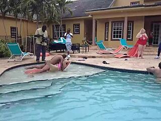 Sisi Pesos Fingers Wet Before Rome Majors BBC Bangs Her