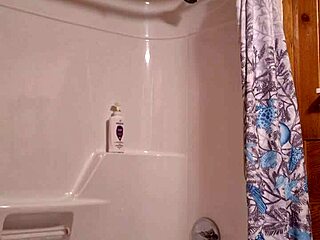 i'm so horny about to shower creampie my pussy outdoors solo
