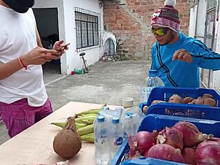 Salesman pounds curvy neighbor in homemade fuck