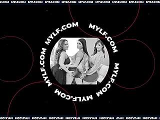 me n my teen besties had this wild pool party fuck fest last summer day 😩🍆💦