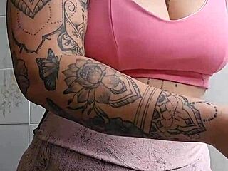 Tight Shorts Split Swollen Young Pussy in Kitchen