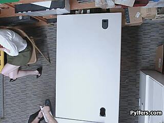 CUTE REDHEAD THIEF Gets DRILLED DEEP By SECURITY In SHOP Hidden Cam!