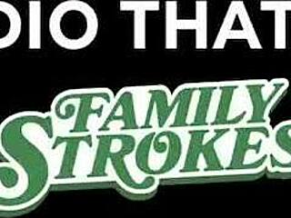 me n my teen besties had this wild pool party fuck fest last summer day 😩🍆💦