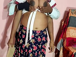 desi chubby bhabhi bent over fucked by boss in hotel