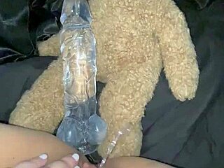 Arabian snowwhite dildos juicy pussy in la... craves bbc?