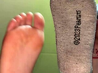 White Girl's Feet For Cash