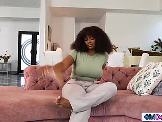 Ready to turn this straight hottie lesbian with me babe? 😈👅💦