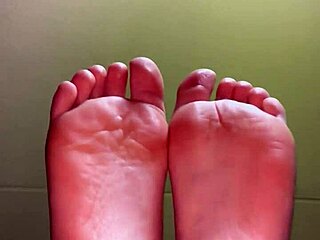 White Girl's Feet For Cash