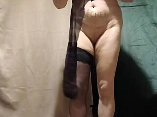 look at this french slave milf exibiting her chained pussy in public toilets!