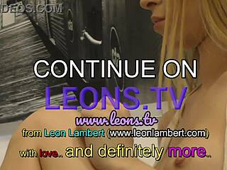 omg hot petite blonde 18+ dances flashes pussy ass in casting 😍