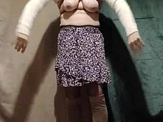 look at this french slave milf exibiting her chained pussy in public toilets!