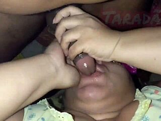 Socando Rola Deep In Prostitute's Throat And Pussy