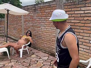 oye piscinero cachondo me folla duro cuando marido sale part 1