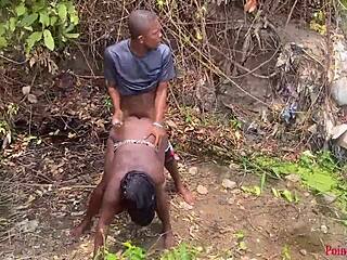 i was strollin outdoors with my babe then fucked her right in the river yard umm yeah