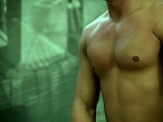 a young mommy teases with her huge wet ass for quick facial cumshot