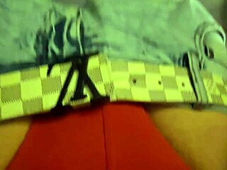 Chubby mature Sandra licks friend's pussy in hidden candid creampie freakout