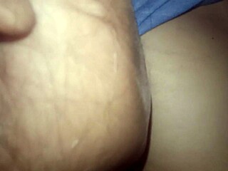 😘 Sexy smooth Indonesian mother-in-law cheats with big ass tits kiss lick orgasm 👅