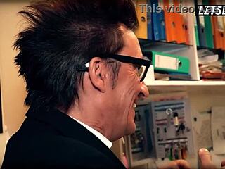 i pound barbara bieber with conny dachs watching