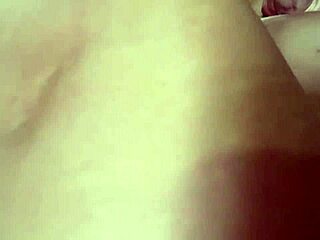 julia vass novinha transexual sentando madeira bem gostoso!!