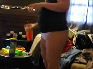 Tulsa slut Kim sucks cock deep 😈🍆💦