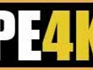 야 이 가슴 큰 브루넷 밀프 차 안 보지 문지르는 거 봐?