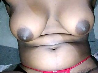 Natural Tits Pussy Cums Super Fast